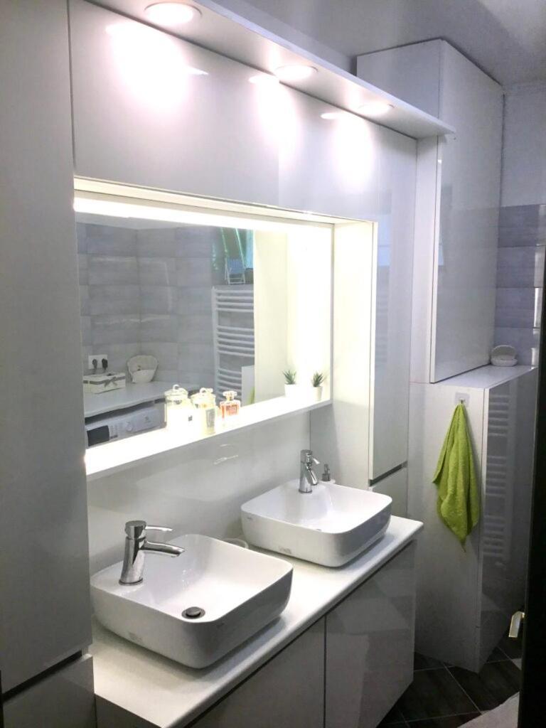 Holiday home Voeroesparti Ueduelohaz