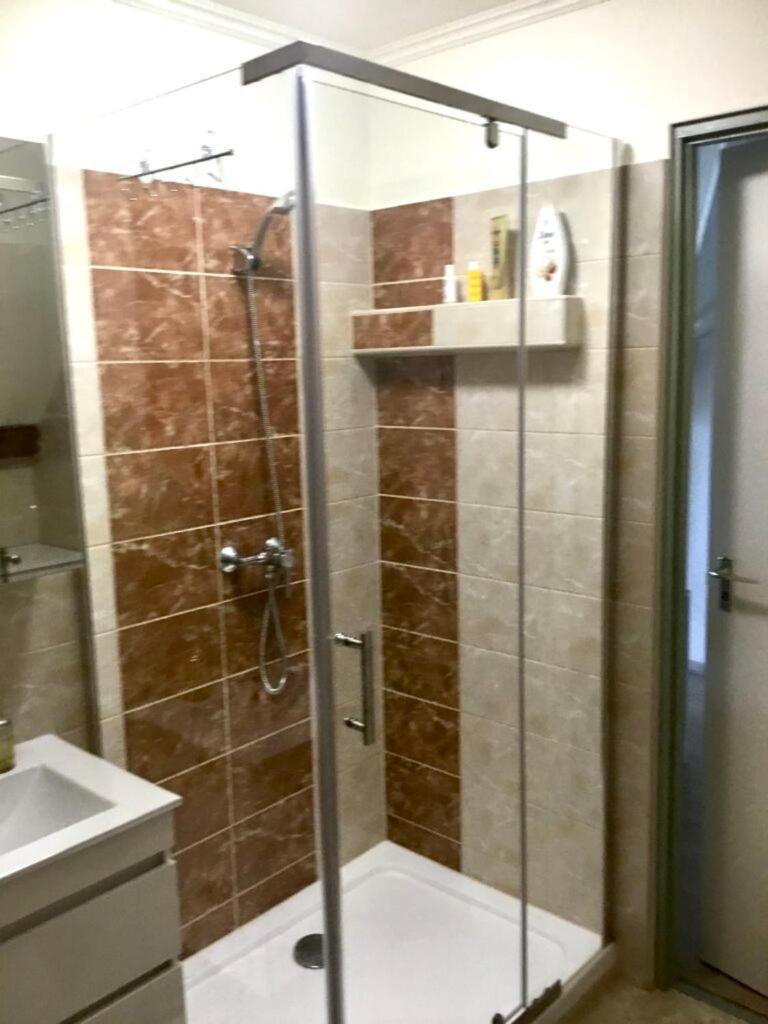 Voeroesparti Ueduelohaz Ferienhaus Paloznak