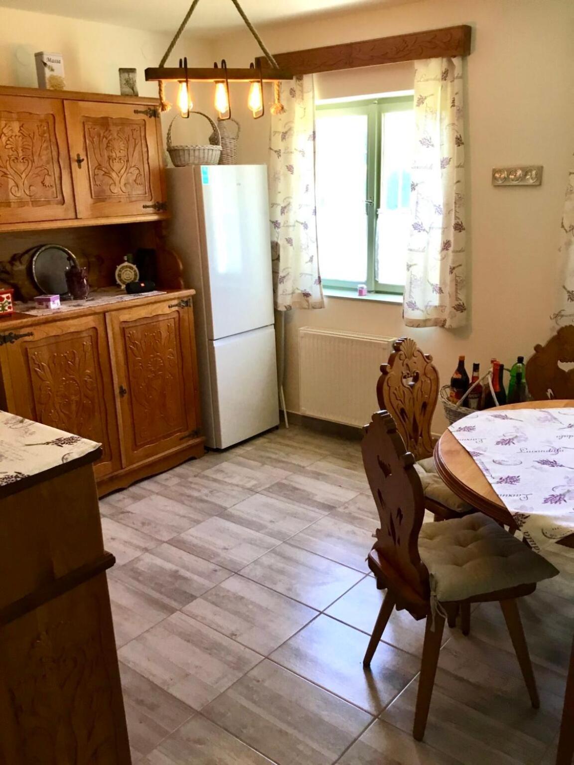 Holiday home Voeroesparti Ueduelohaz